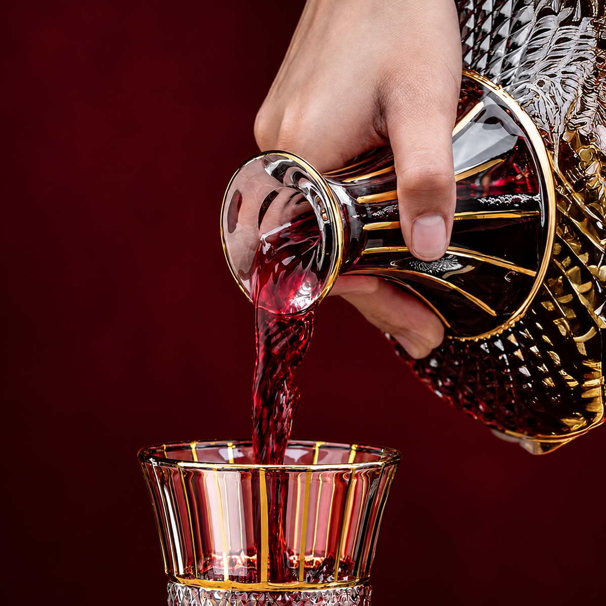 Opulent Rotating Wine Decanter