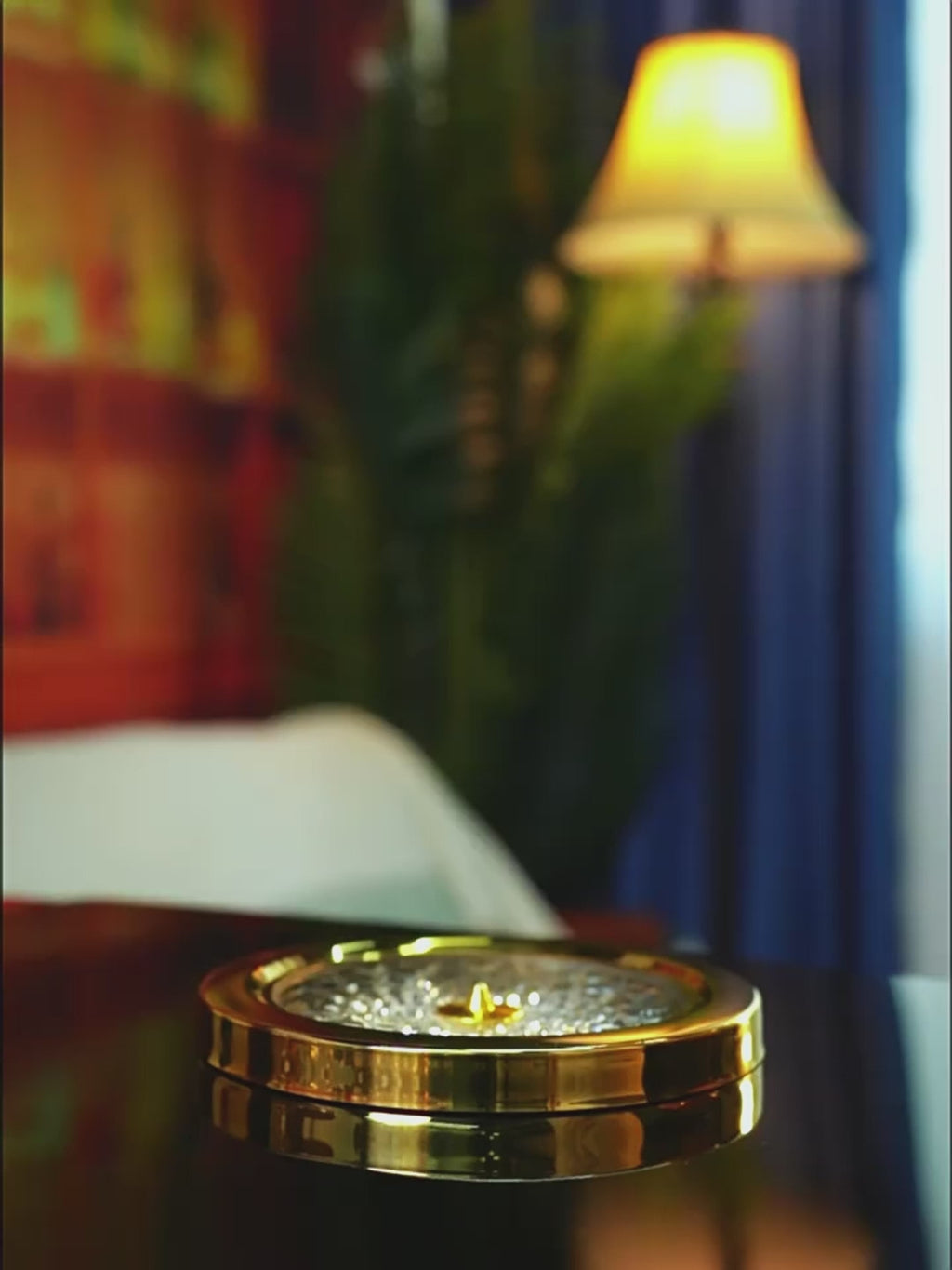Opulent Rotating Wine Decanter
